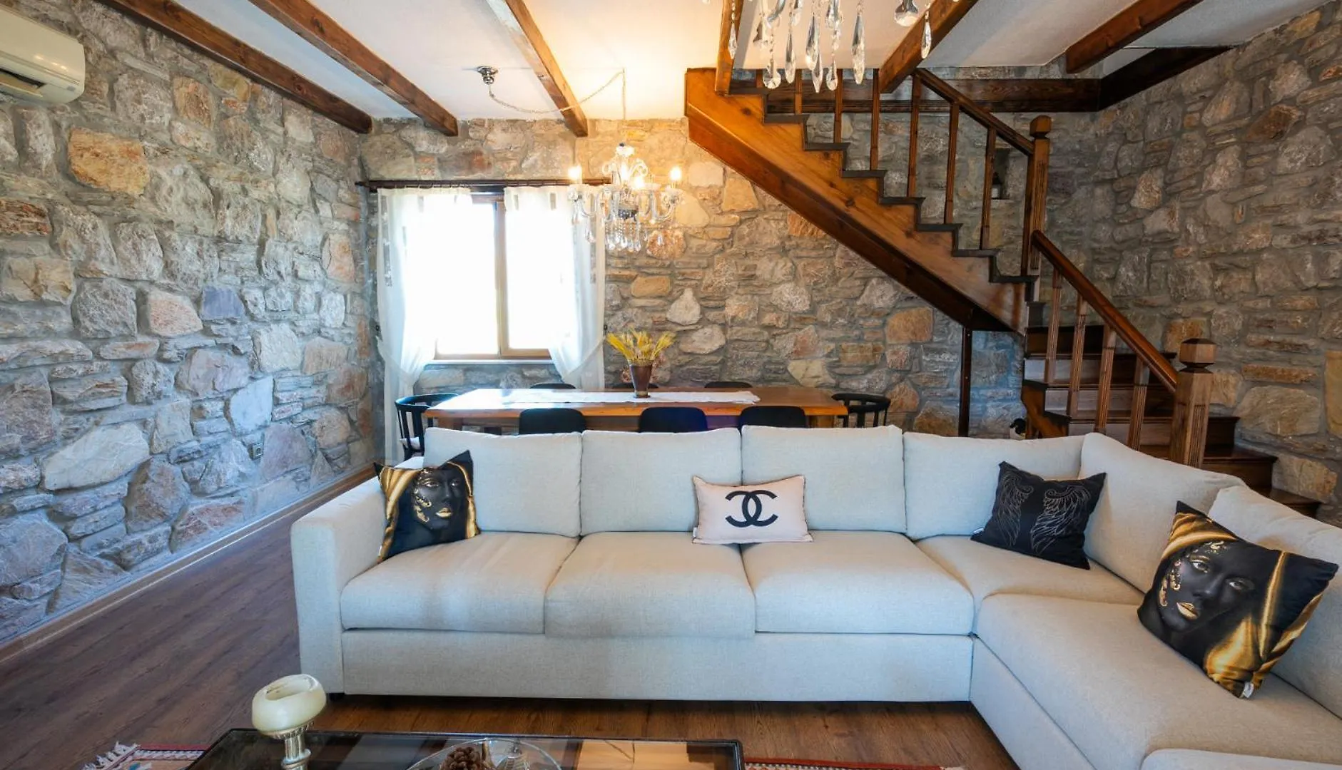 Villa Taskiran Hisaroenue Daily Weekly Rentals Marmaris Turkey